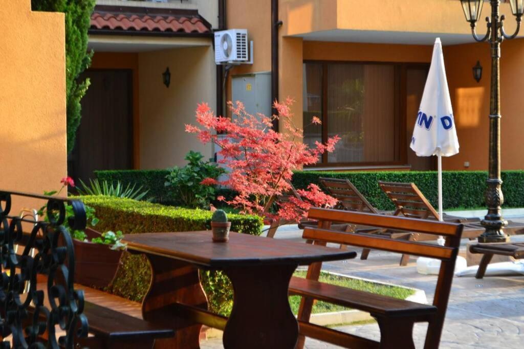Стyдия В Комплексе Marinavill Sveti-Vlas Sweti Wlas Exterior foto