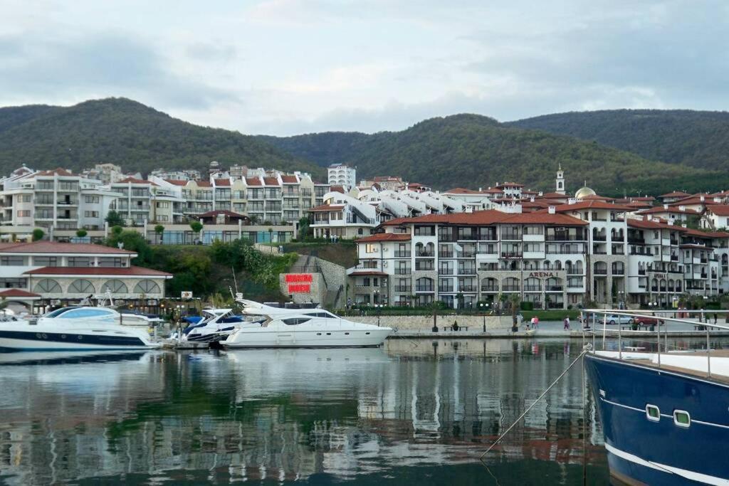 Стyдия В Комплексе Marinavill Sveti-Vlas Sweti Wlas Exterior foto